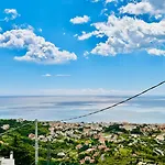 Dom wakacyjny Dimora Concept - Casa Saracena - Sea View, Terrace And Free Parking *