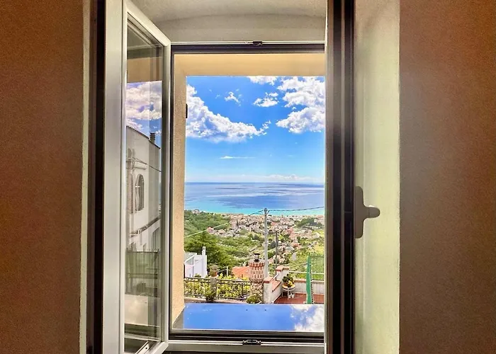 Dimora Concept - Casa Saracena - Sea View, Terrace And Free Parking بيت للعطل Ranzi